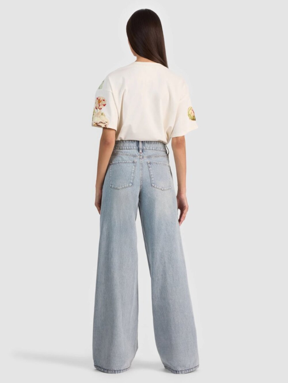 Alice & Olivia Amazing embroidered jean - Picture 4 of 9